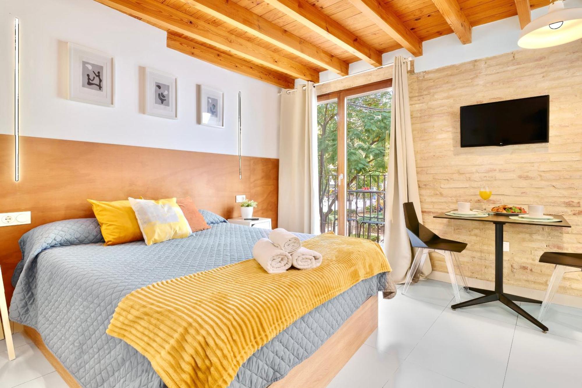 Apartamento De Diseno En La Plaza Del Carmen F1 Valencia Exterior photo