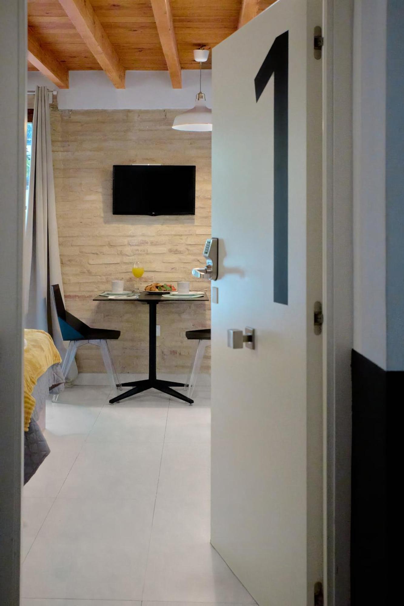 Apartamento De Diseno En La Plaza Del Carmen F1 Valencia Exterior photo